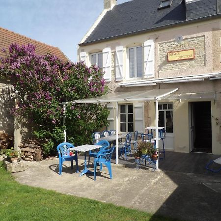 Chambres et Tables d'hôtes à l'Auberge Touristique Meuvaines Exterior foto