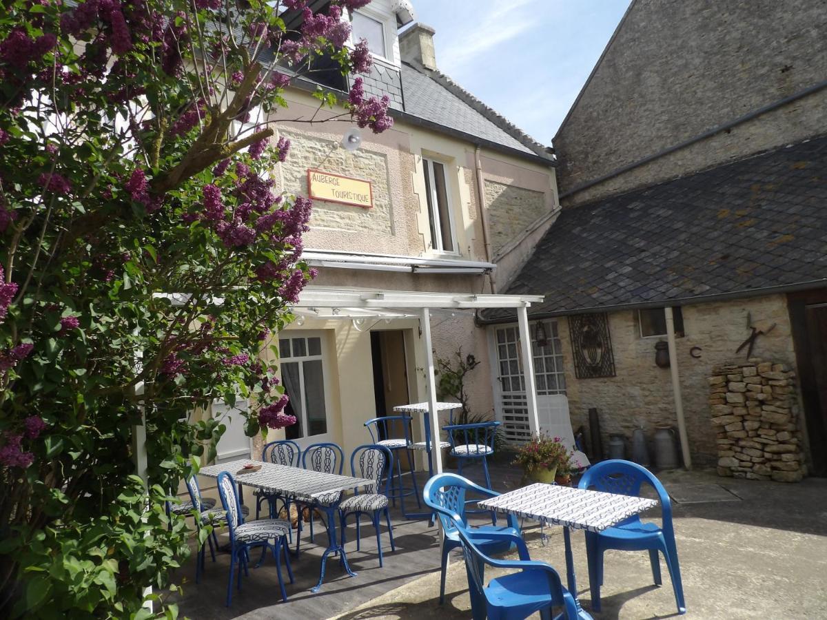 Chambres et Tables d'hôtes à l'Auberge Touristique Meuvaines Exterior foto