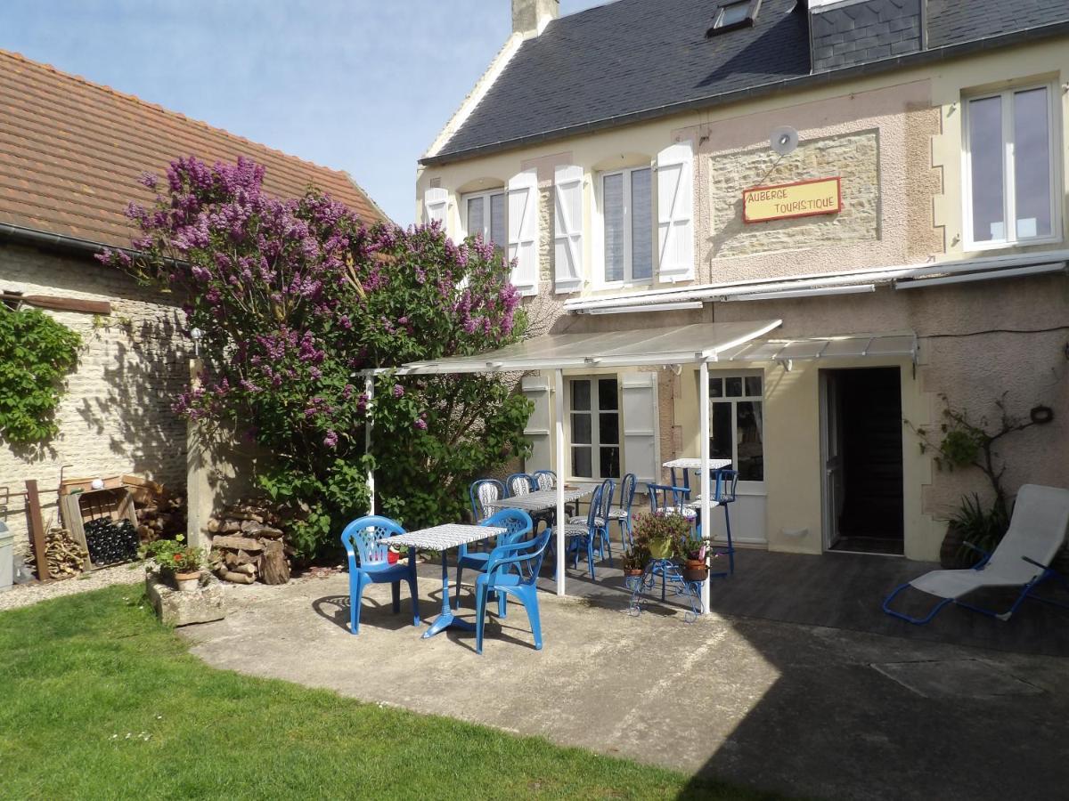 Chambres et Tables d'hôtes à l'Auberge Touristique Meuvaines Exterior foto