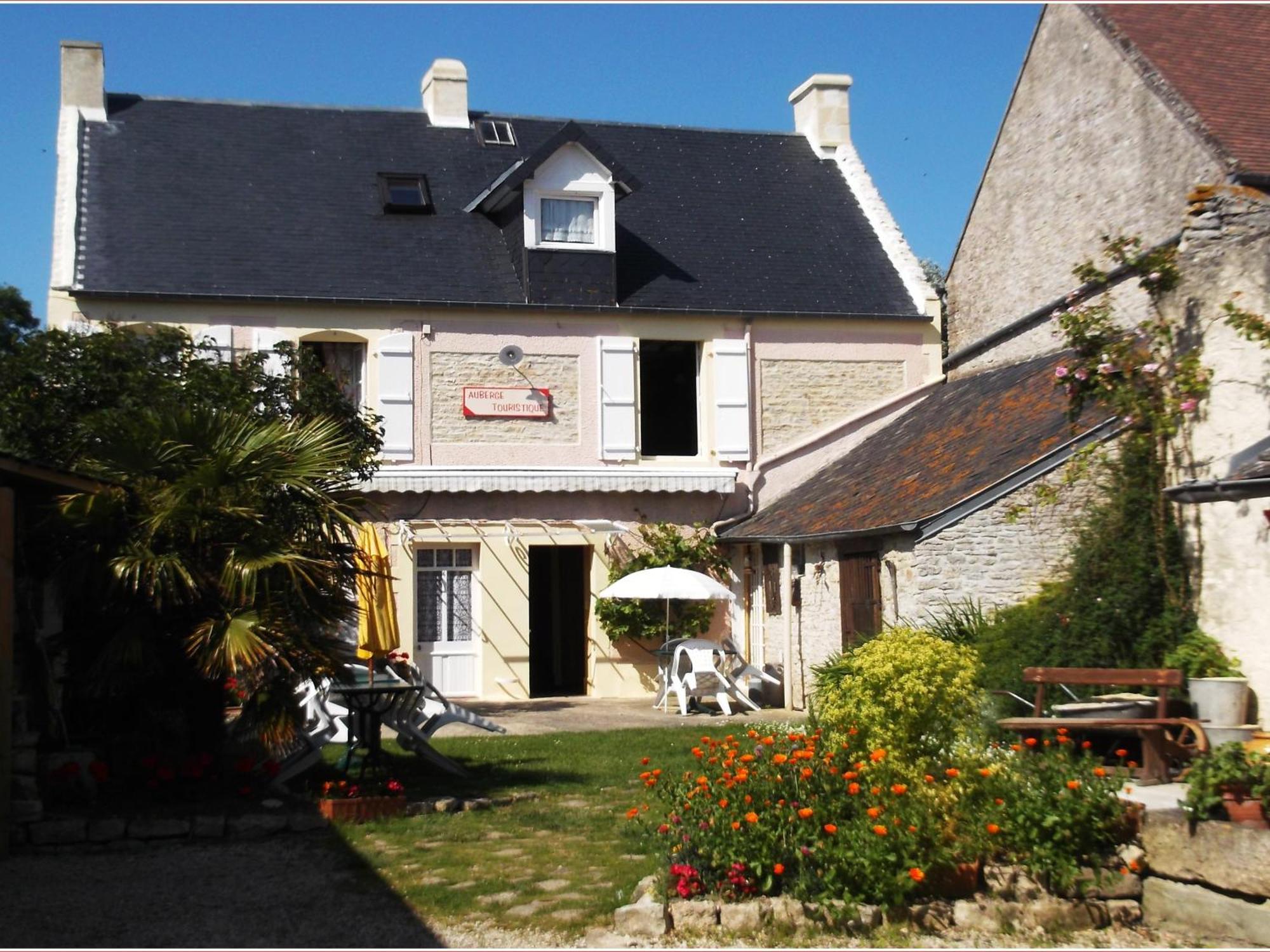 Chambres et Tables d'hôtes à l'Auberge Touristique Meuvaines Exterior foto