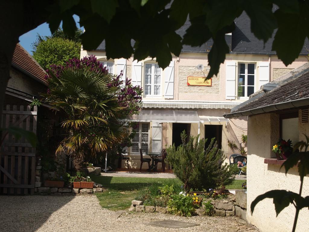Chambres et Tables d'hôtes à l'Auberge Touristique Meuvaines Exterior foto